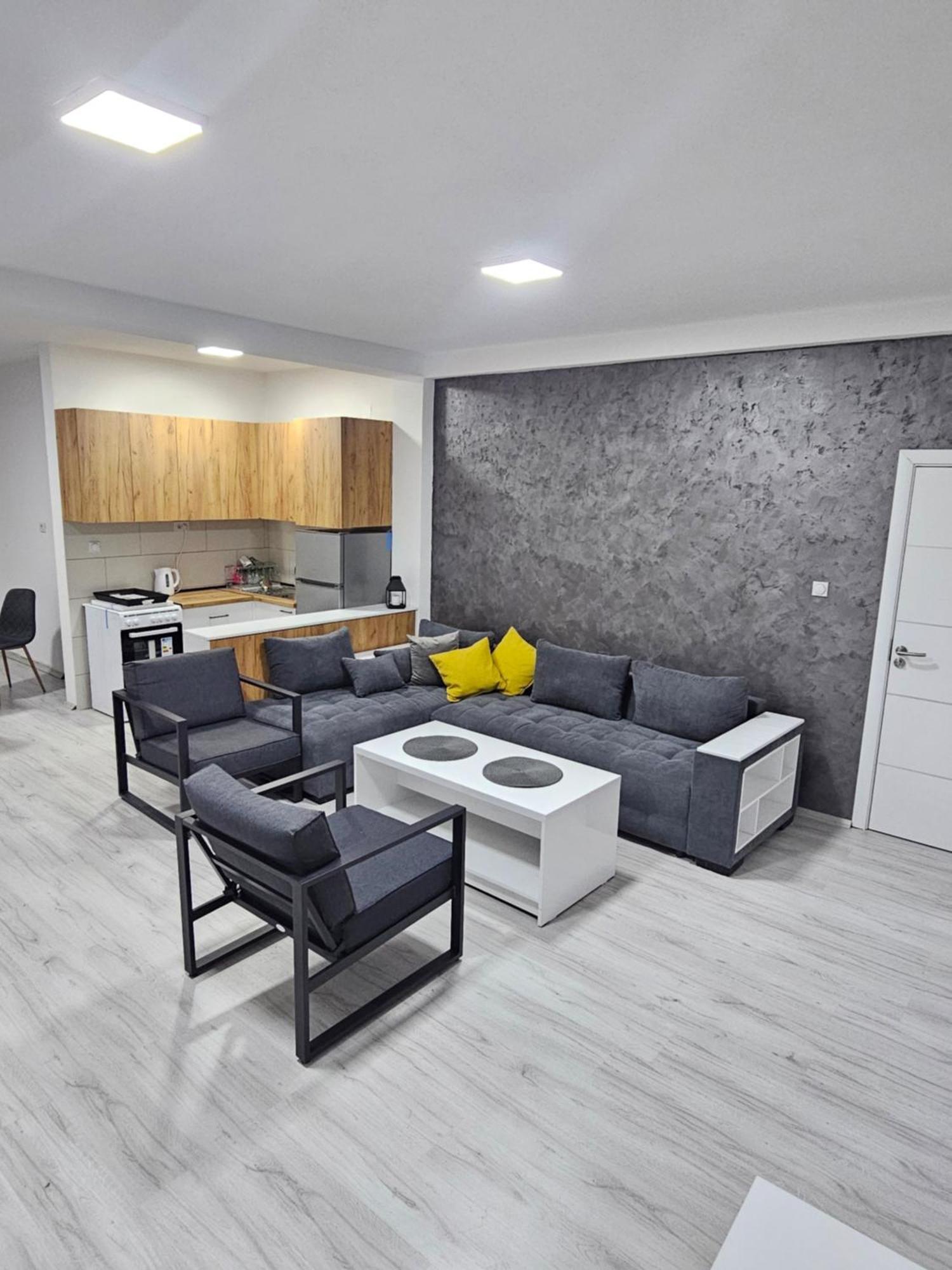 East Gate Apartments Kriva Palanka Exterior photo